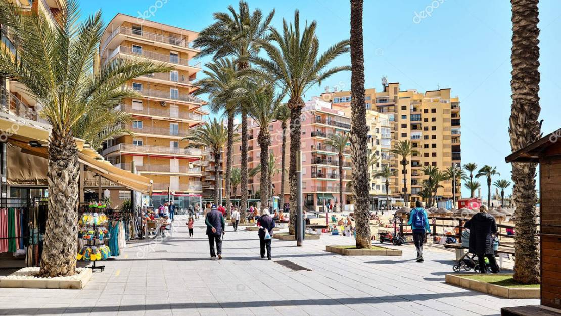 Sale - Apartment - Torrevieja - Torrevieja Centro