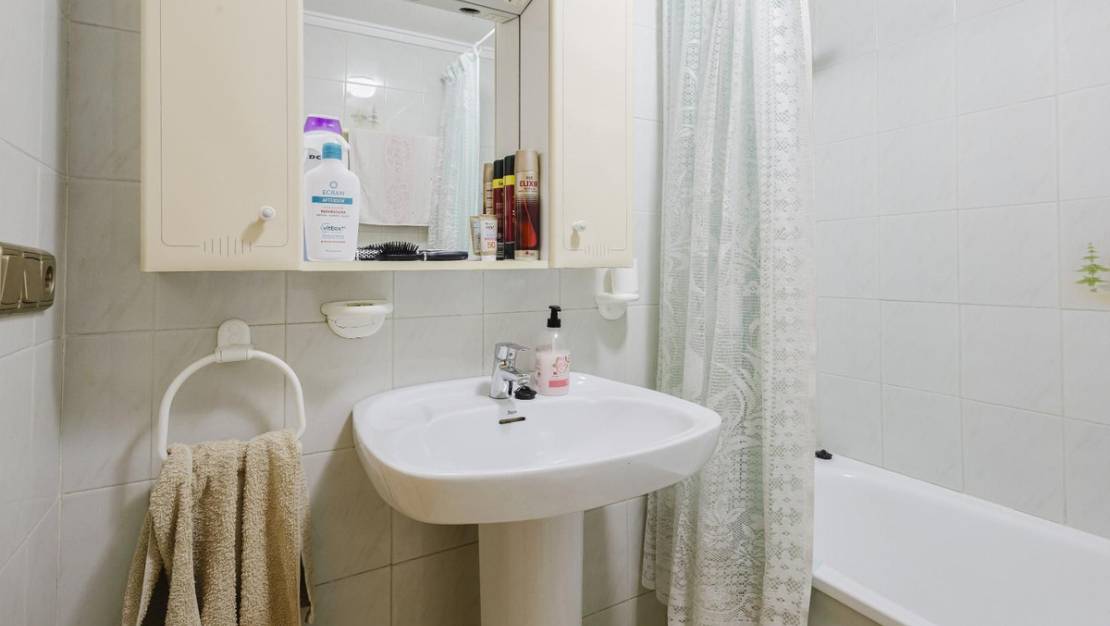 Sale - Apartment - Torrevieja - Torrevieja Centro