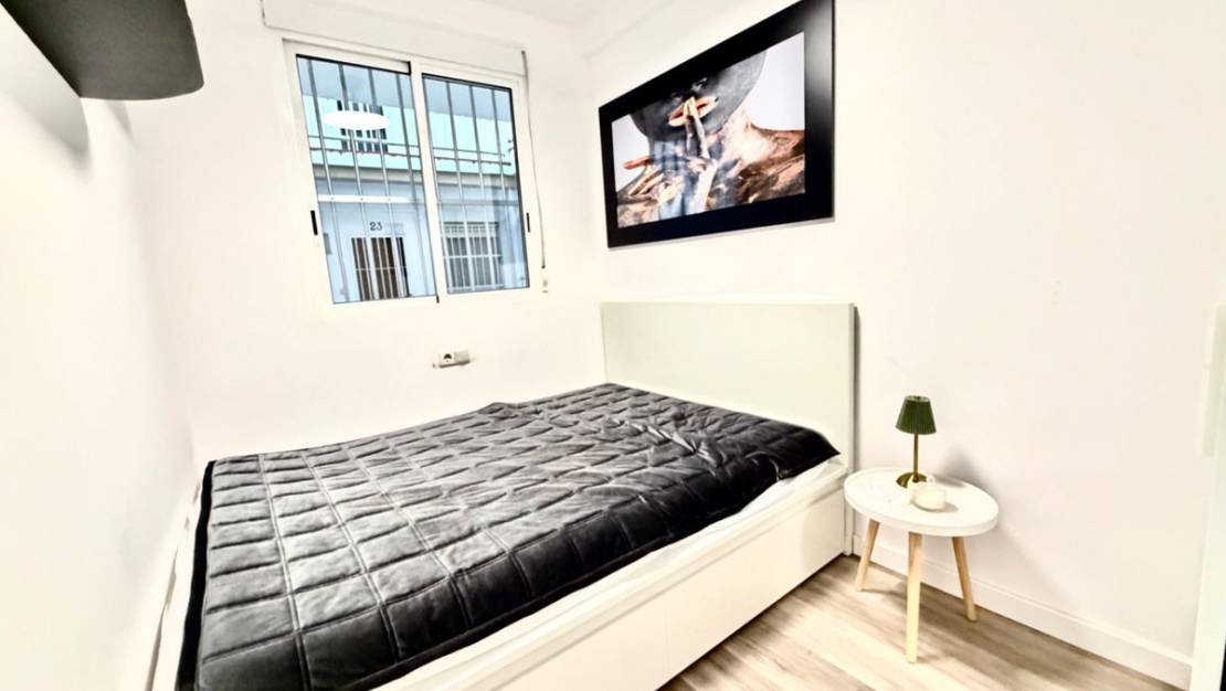 Sale - Apartment - Torrevieja - Torrevieja Centro