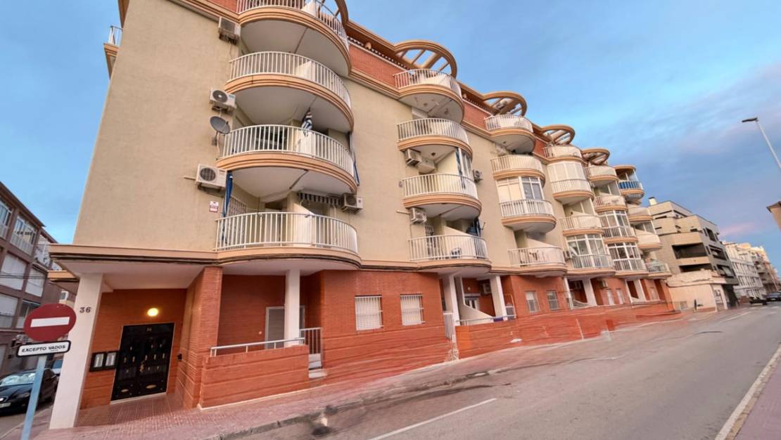 Sale - Apartment - Torrevieja - Torrevieja Centro