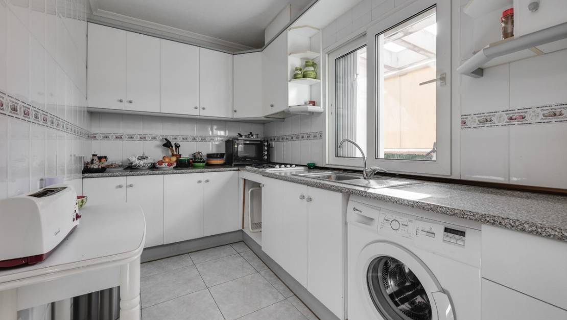 Sale - Apartment - Torrevieja - Torrevieja Centro
