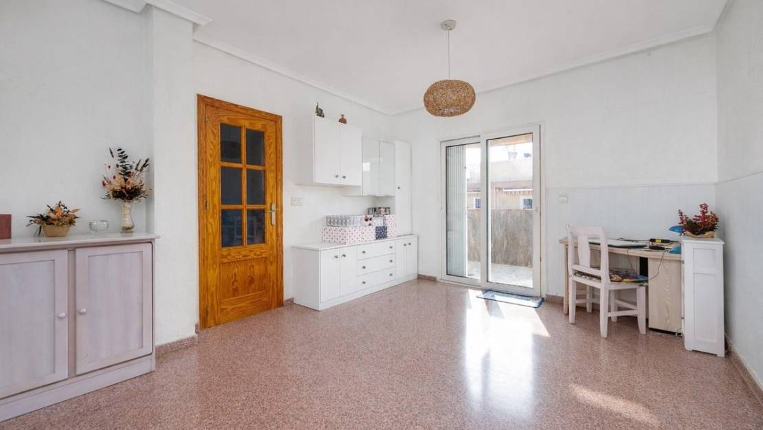 Sale - Apartment - Torrevieja - Torrevieja Centro