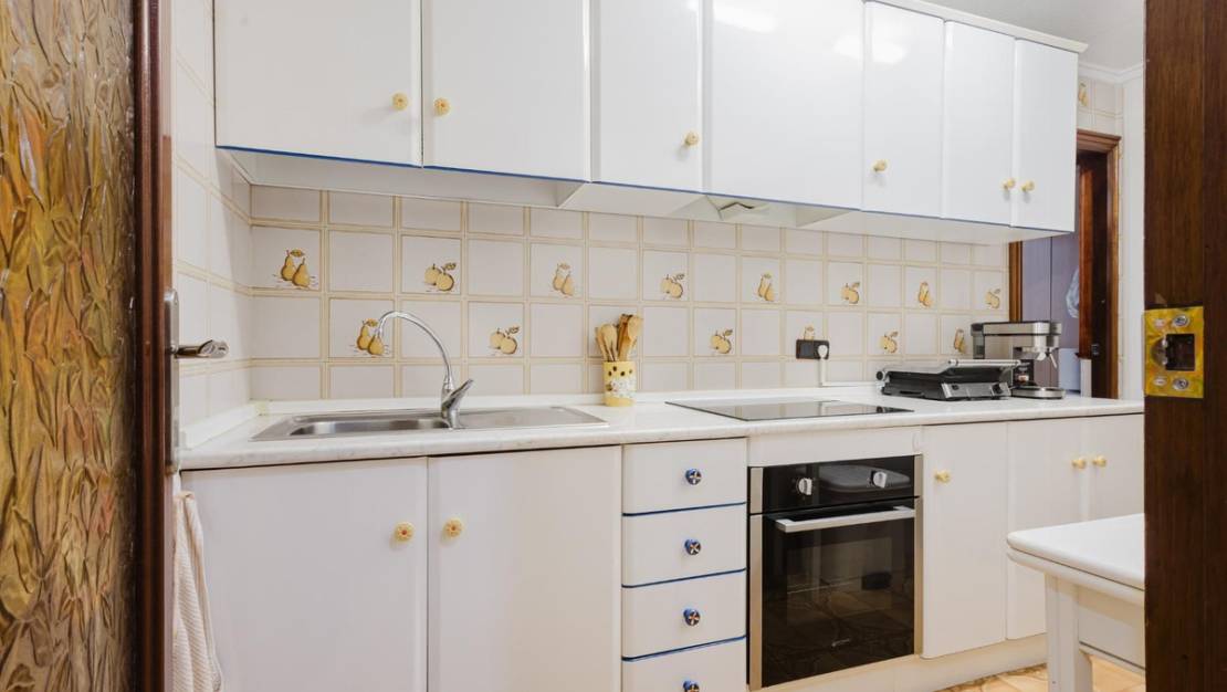 Sale - Apartment - Torrevieja - Torrevieja Centro