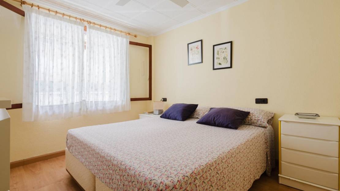 Sale - Apartment - Torrevieja - Torrevieja Centro
