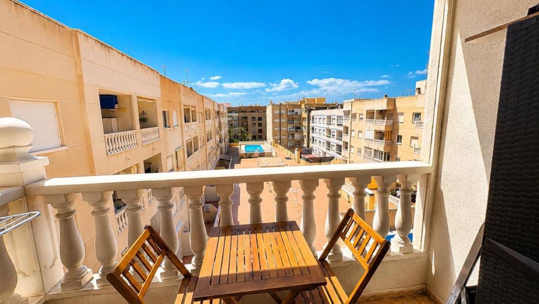 Sale - Apartment - Torrevieja - Torrevieja Centro