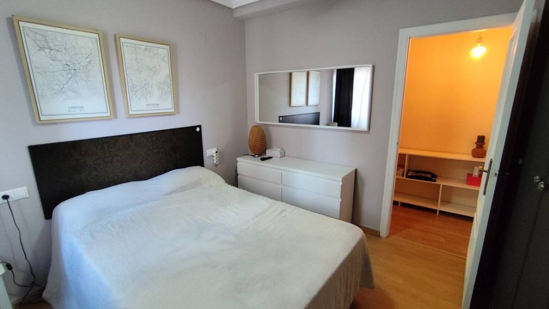 Sale - Apartment - Torrevieja - Torrevieja Centro