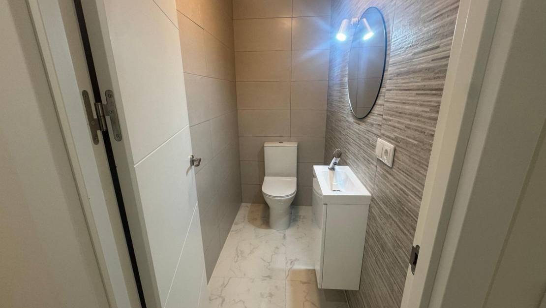 Sale - Apartment - Torrevieja - Torrevieja Centro