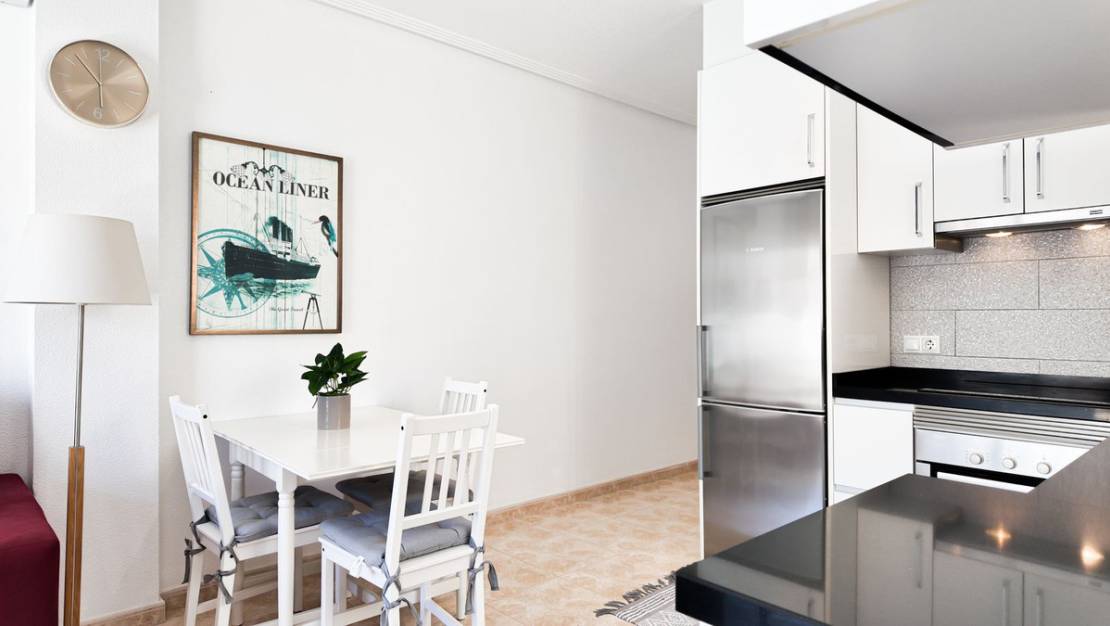 Sale - Apartment - Torrevieja - Torrevieja Centro