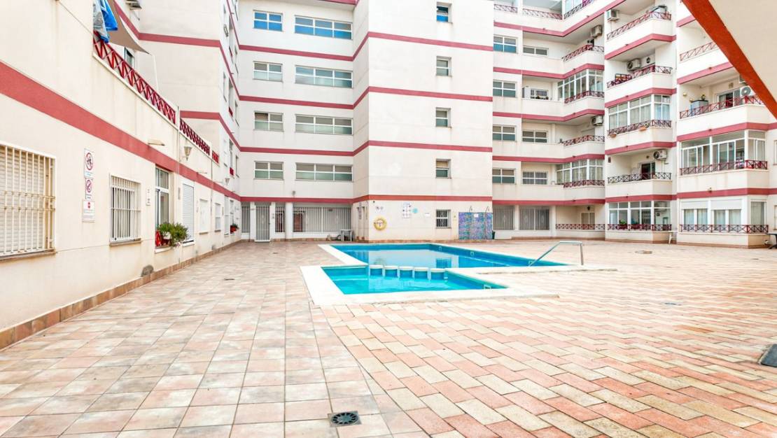 Sale - Apartment - Torrevieja - Torrevieja Centro