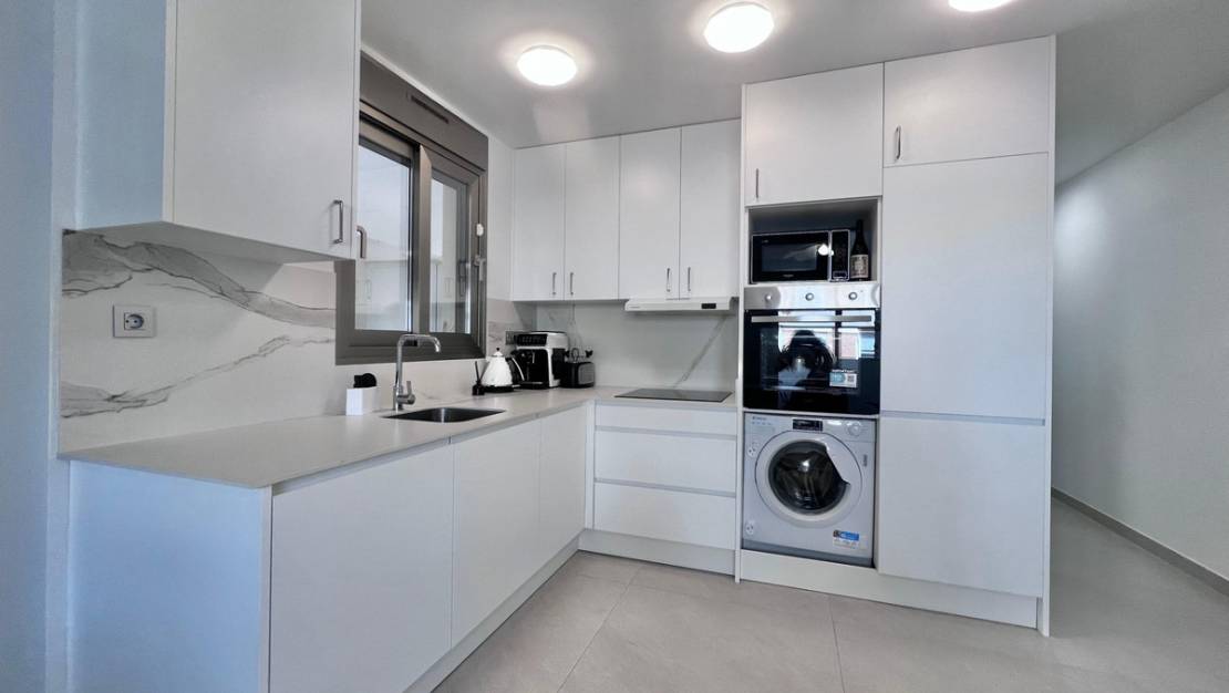 Sale - Apartment - Torrevieja - Torrevieja Centro