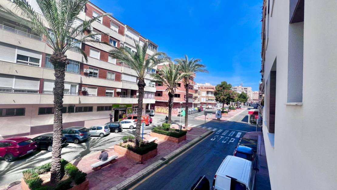 Sale - Apartment - Torrevieja - Torrevieja Centro