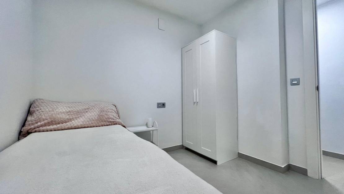Sale - Apartment - Torrevieja - Torrevieja Centro