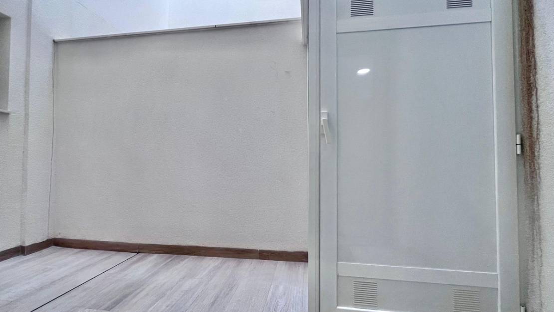Sale - Apartment - Torrevieja - Torrevieja Centro