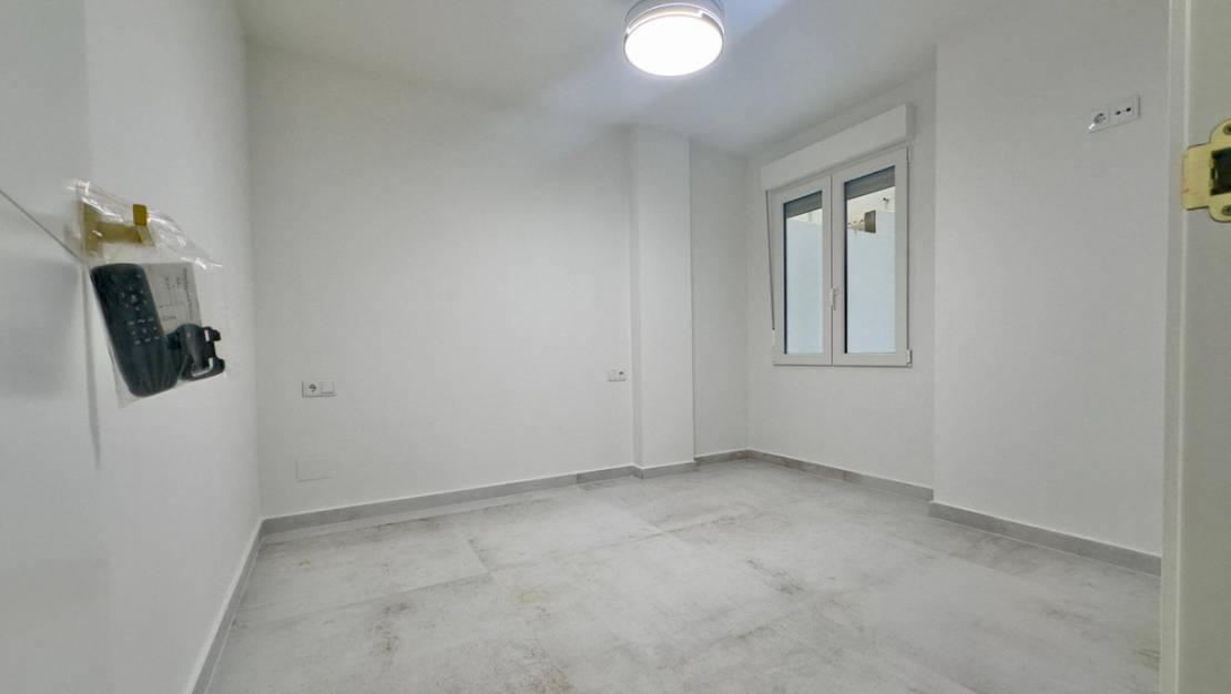 Sale - Apartment - Torrevieja - Torrevieja Centro