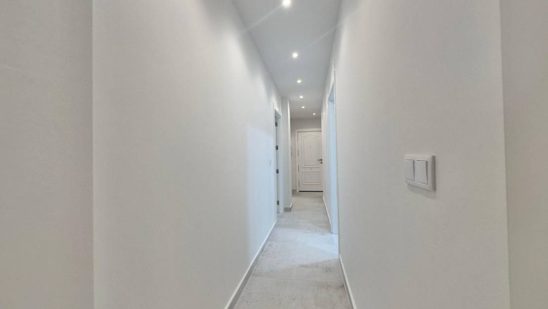 Sale - Apartment - Torrevieja - Torrevieja Centro