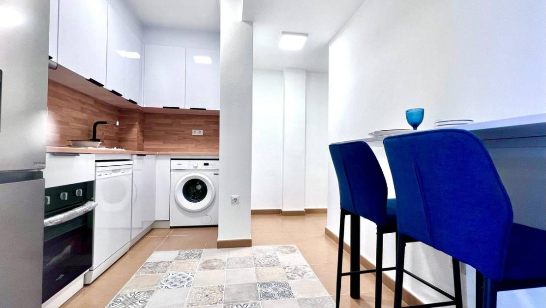 Sale - Apartment - Torrevieja - Torrevieja Centro
