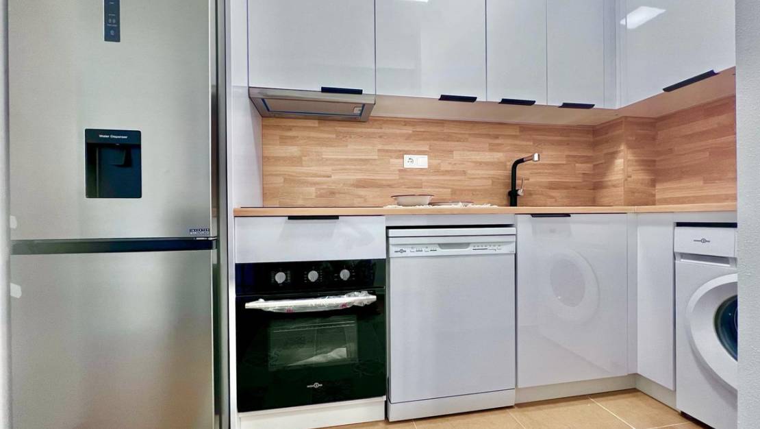 Sale - Apartment - Torrevieja - Torrevieja Centro