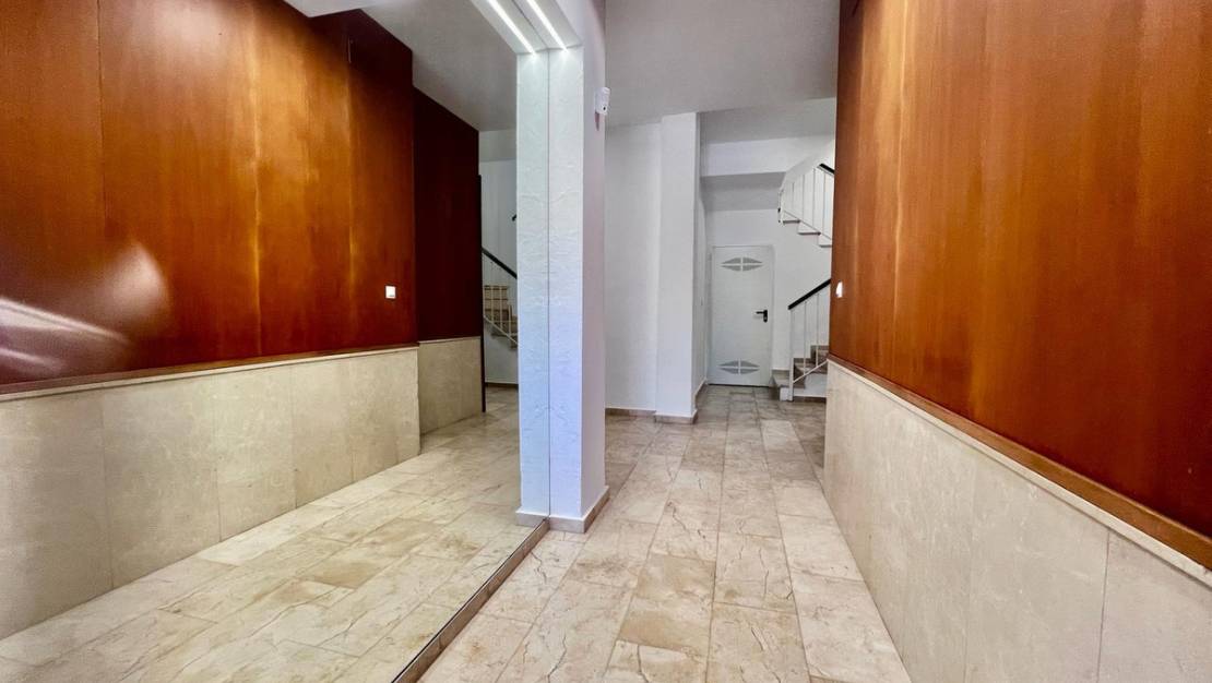 Sale - Apartment - Torrevieja - Torrevieja Centro