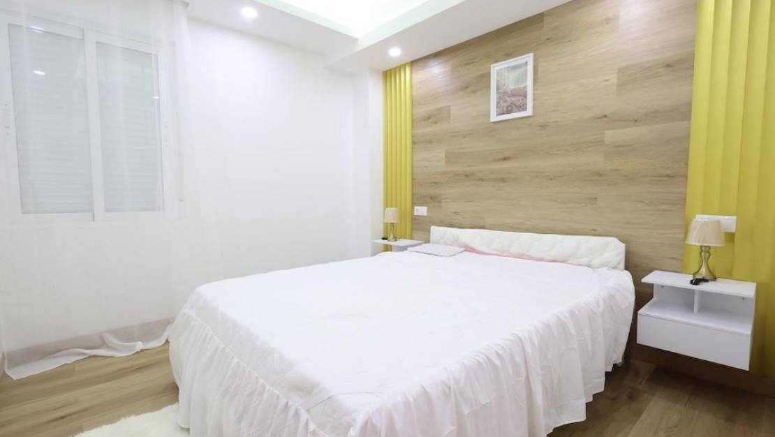 Sale - Apartment - Torrevieja - Torrevieja Centro