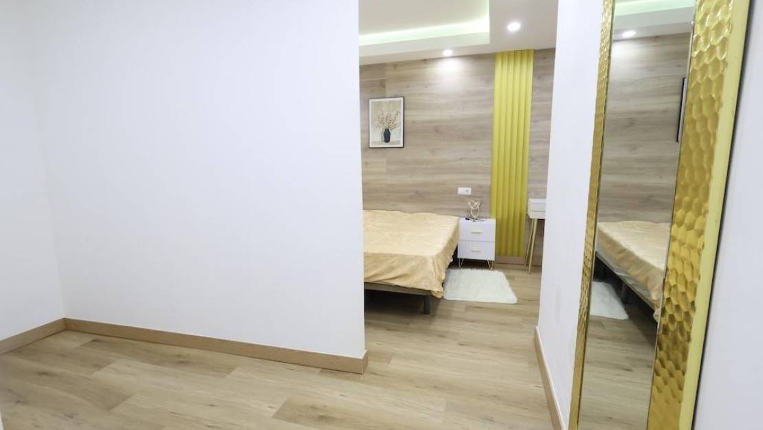 Sale - Apartment - Torrevieja - Torrevieja Centro