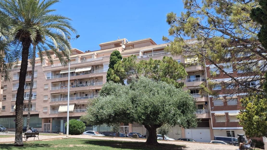 Sale - Apartment - Torrevieja - Torrevieja Centro