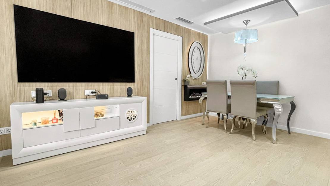 Sale - Apartment - Torrevieja - Torrevieja Centro