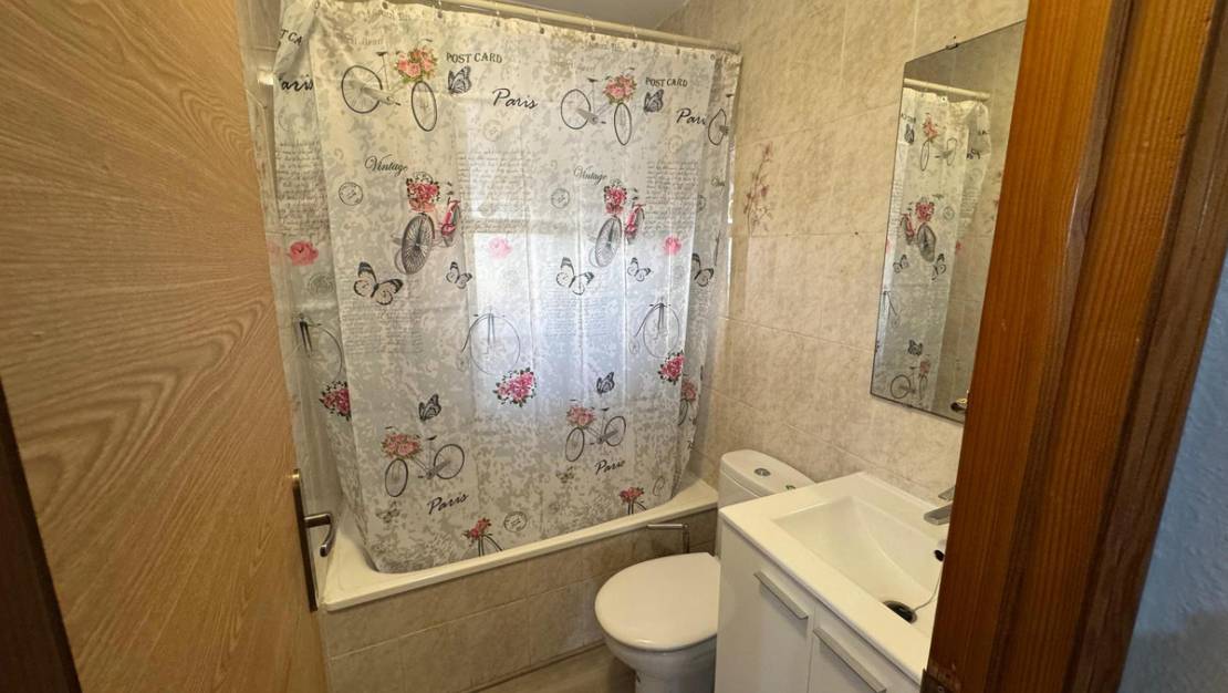 Sale - Apartment - Torrevieja - Torrevieja Centro