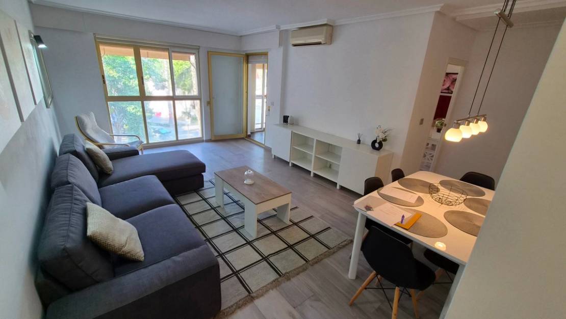 Sale - Apartment - Torrevieja - Torrevieja Centro