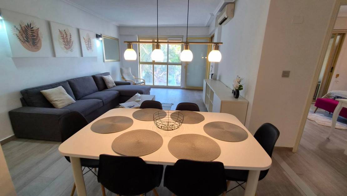 Sale - Apartment - Torrevieja - Torrevieja Centro