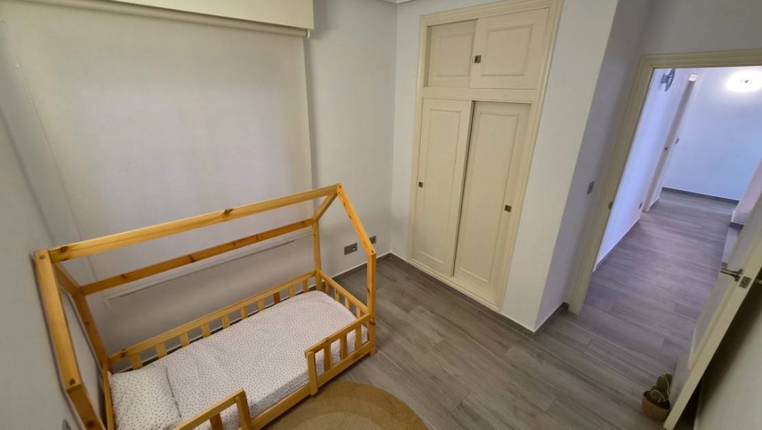 Sale - Apartment - Torrevieja - Torrevieja Centro