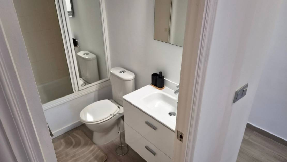 Sale - Apartment - Torrevieja - Torrevieja Centro