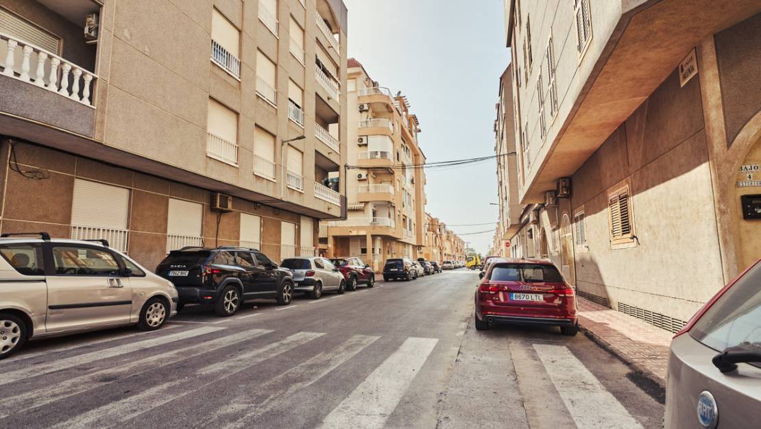 Sale - Apartment - Torrevieja - Torrevieja Centro
