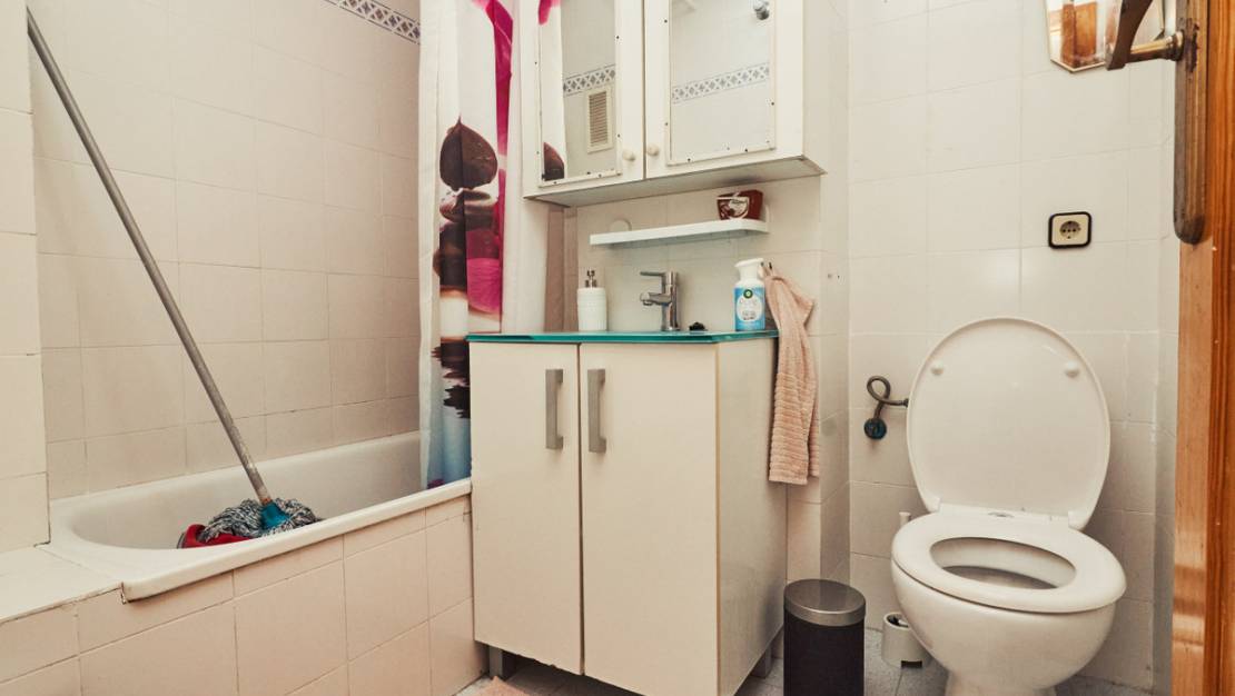 Sale - Apartment - Torrevieja - Torrevieja Centro