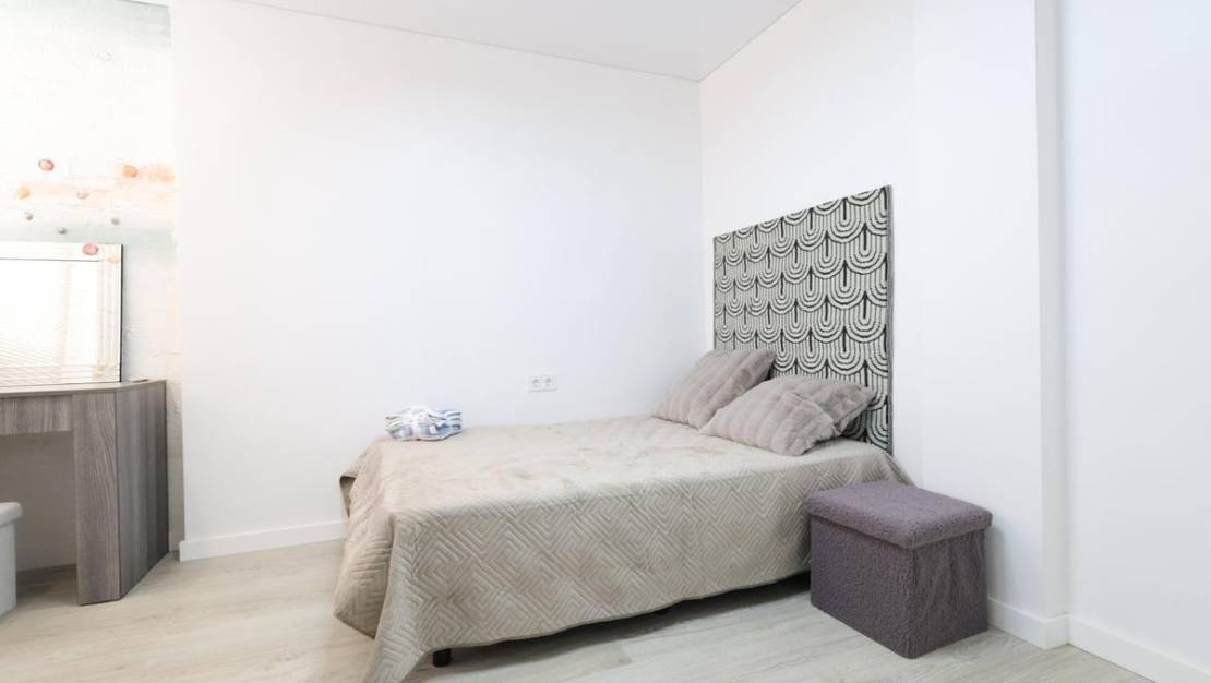 Sale - Apartment - Torrevieja - Torrevieja Centro