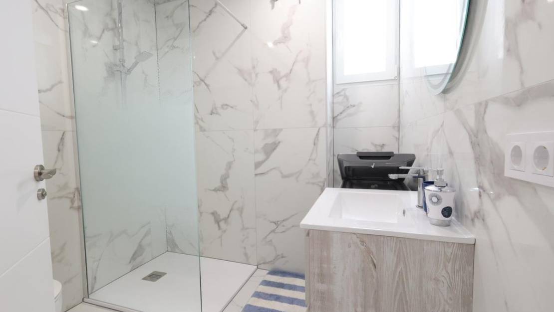 Sale - Apartment - Torrevieja - Torrevieja Centro