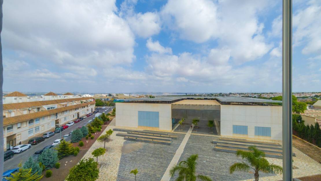 Sale - Apartment - Torrevieja - Torrevieja Centro