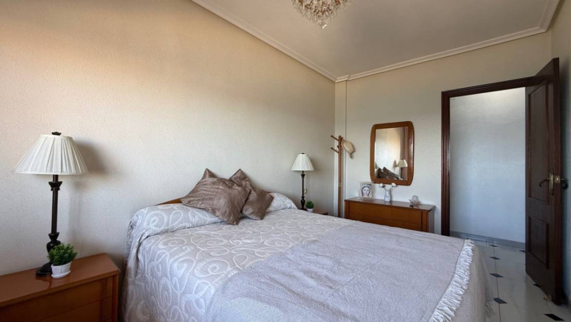 Sale - Apartment - Torrevieja - Torrevieja Centro