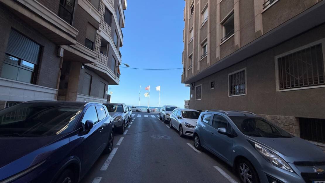 Sale - Apartment - Torrevieja - Torrevieja Centro