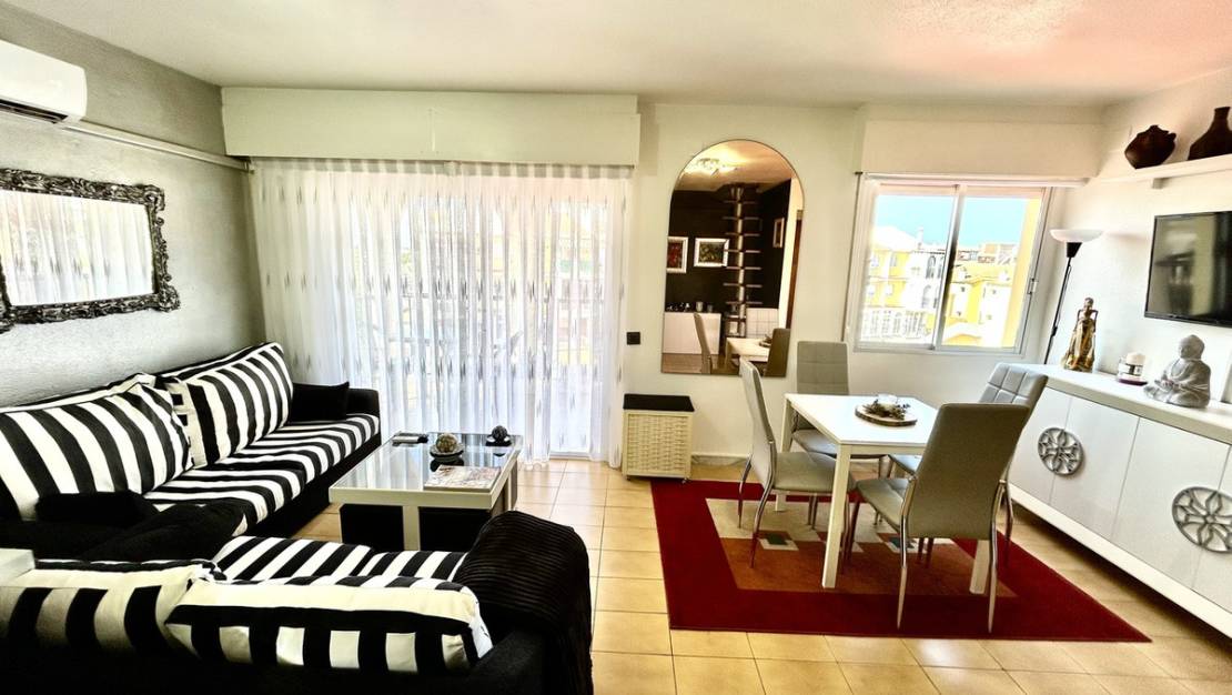 Sale - Apartment - Torrevieja - Torrevieja Centro