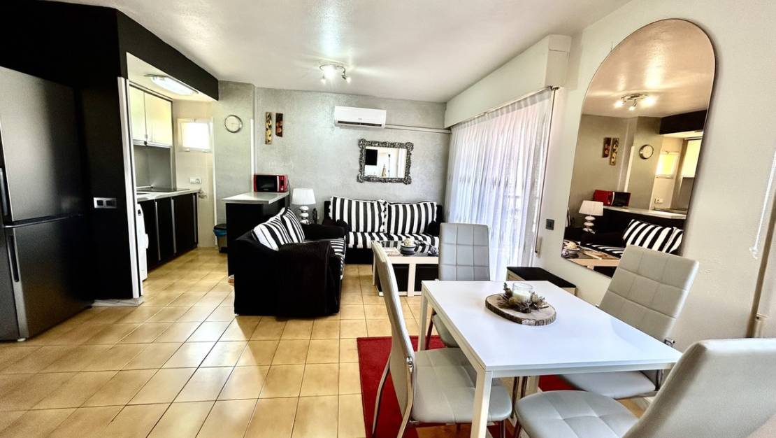 Sale - Apartment - Torrevieja - Torrevieja Centro