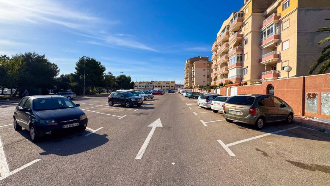 Sale - Apartment - Torrevieja - Torrevieja Centro