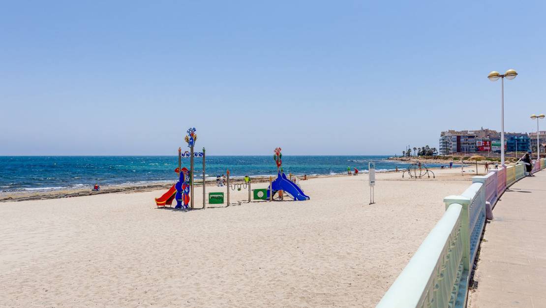 Sale - Apartment - Torrevieja - Torrevieja Centro