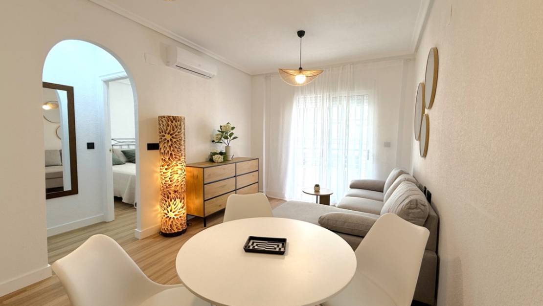 Sale - Apartment - Torrevieja - Torrevieja Centro