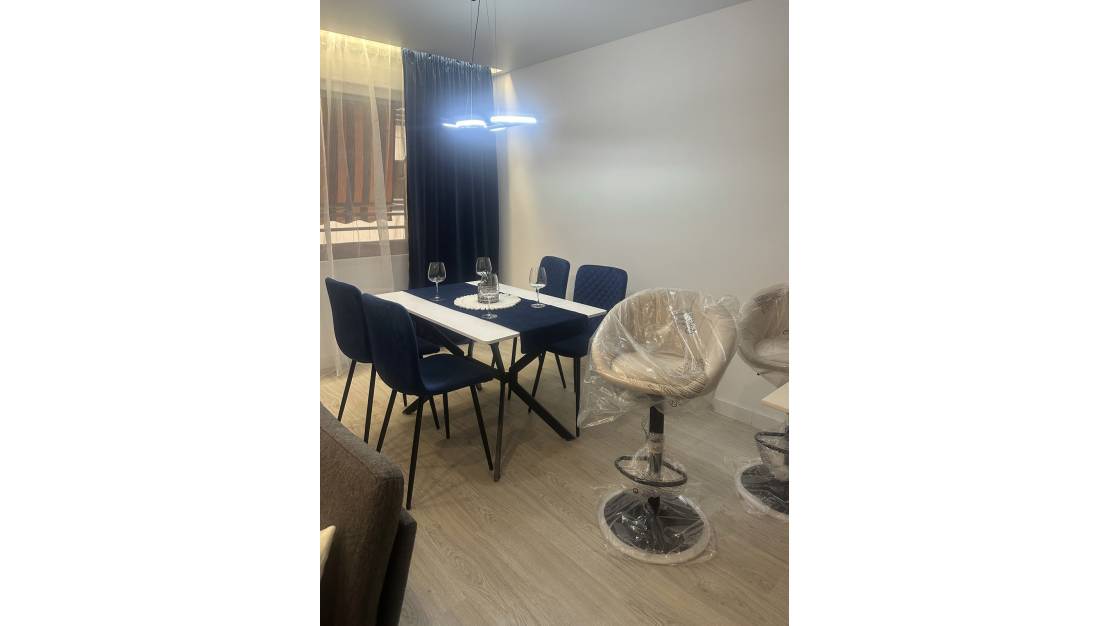 Sale - Apartment - Torrevieja - Torrevieja Centro