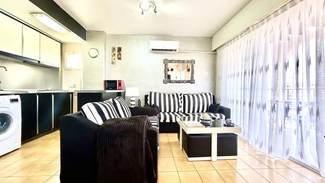 Sale - Apartment - Torrevieja - Torrevieja Centro