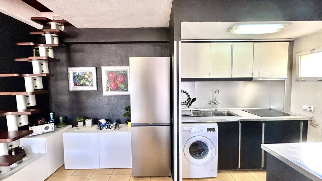 Sale - Apartment - Torrevieja - Torrevieja Centro