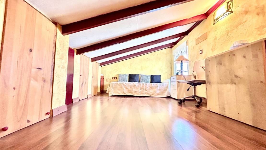 Sale - Apartment - Torrevieja - Torrevieja Centro