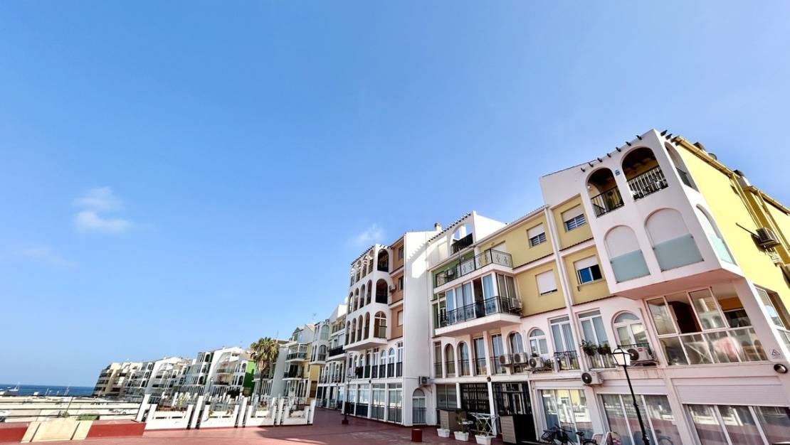 Sale - Apartment - Torrevieja - Torrevieja Centro