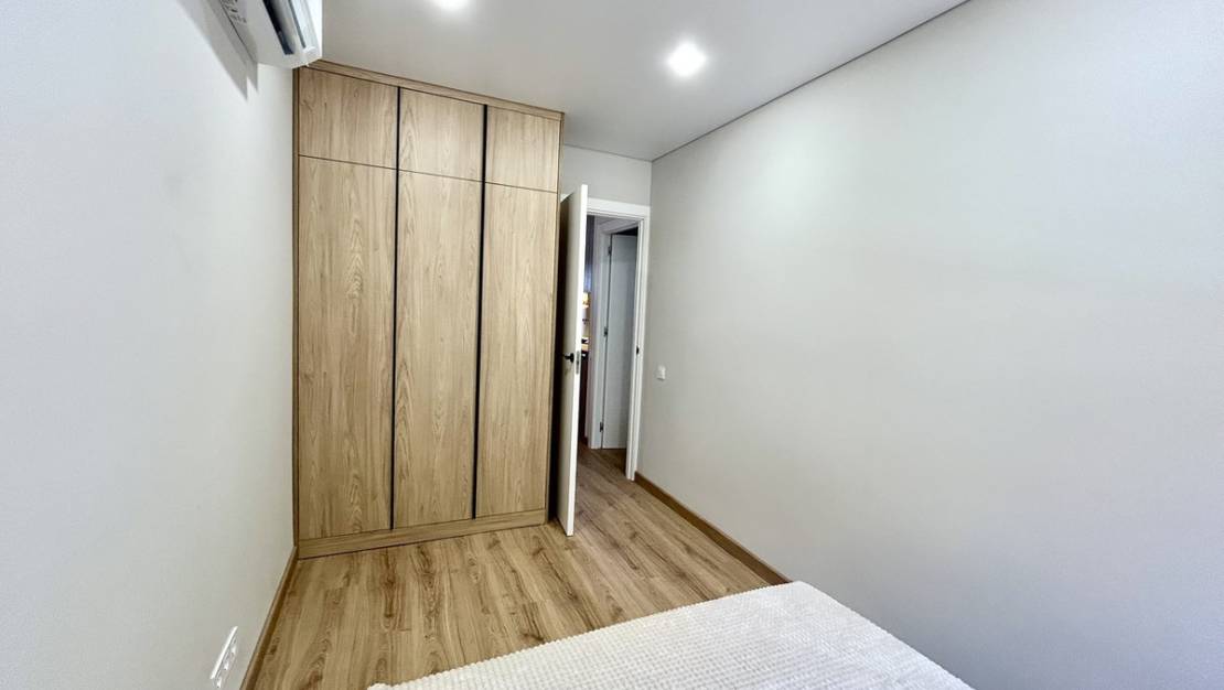 Sale - Apartment - Torrevieja - Torrevieja Centro