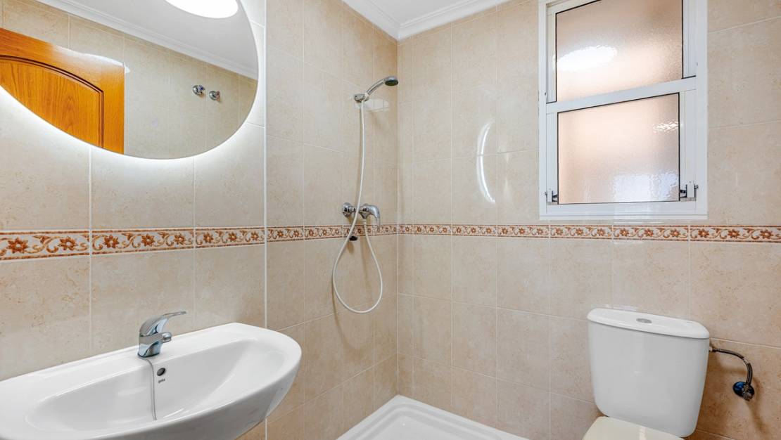 Sale - Apartment - Torrevieja - Torrevieja Centro